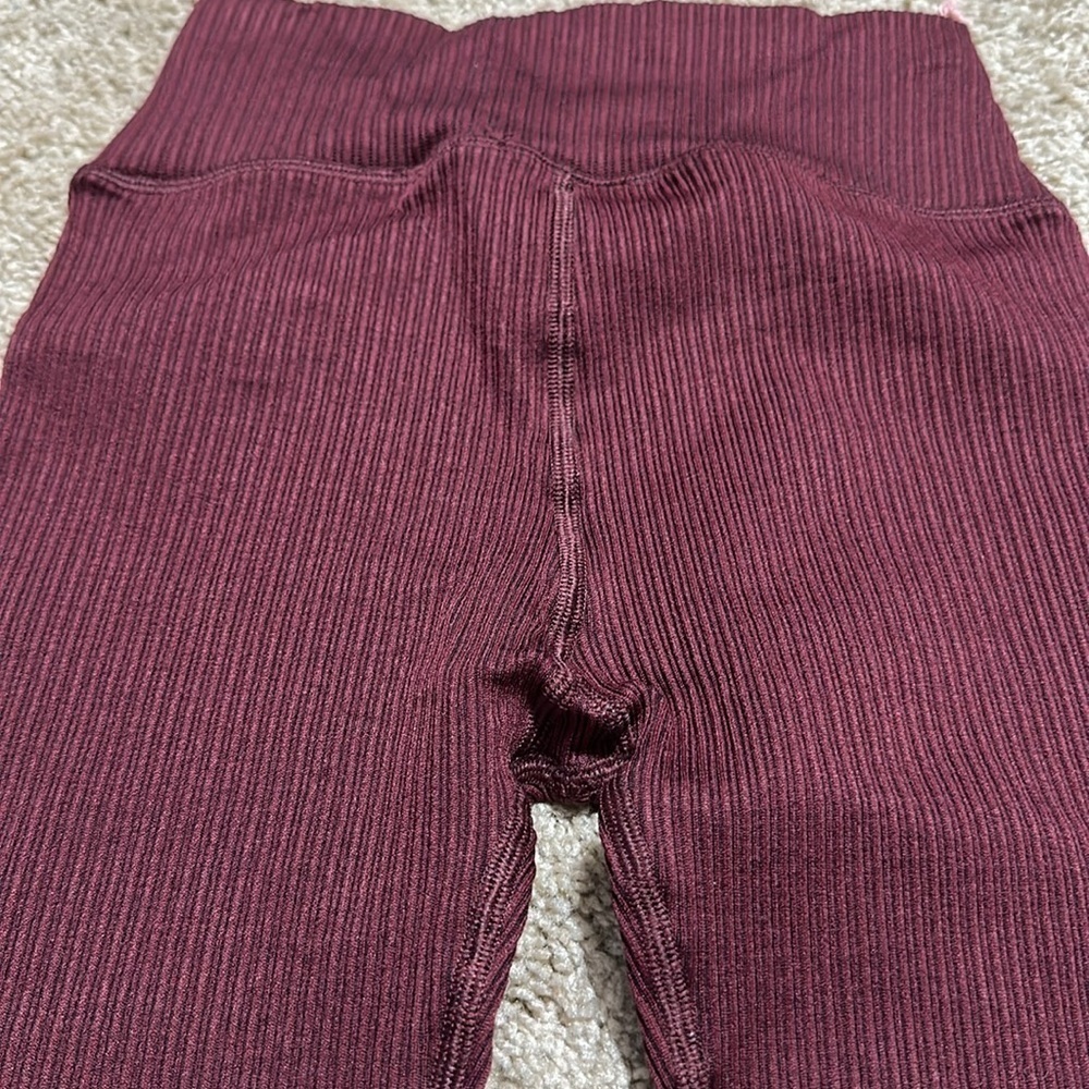 Good American Burgundy Ribbed Leggings 00/0 - Picture 5 of 5